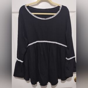 Women's Shein Black Boho Blouse with White Trim and Statement Sleeves